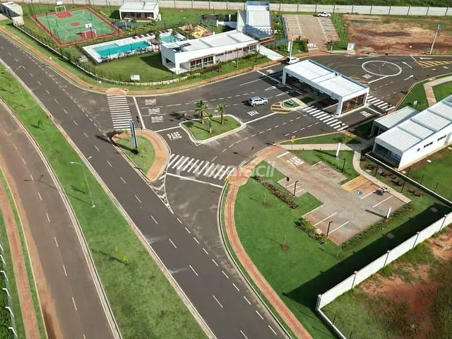 Terreno com 252m², à venda, no bairro Tiradentes em Campo Grande
