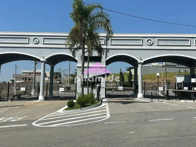 Terreno com 833m², à venda, no bairro Condomínio Residencial Altos da Quinta em São José Dos Campos