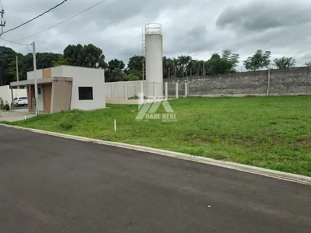 Terreno com 200m², à venda, no bairro Colônia Dona Luíza em Ponta Grossa