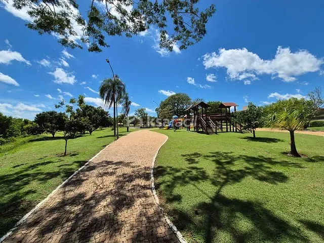 Terreno com 1049m², à venda, no bairro Terras do Golfe em Campo Grande
