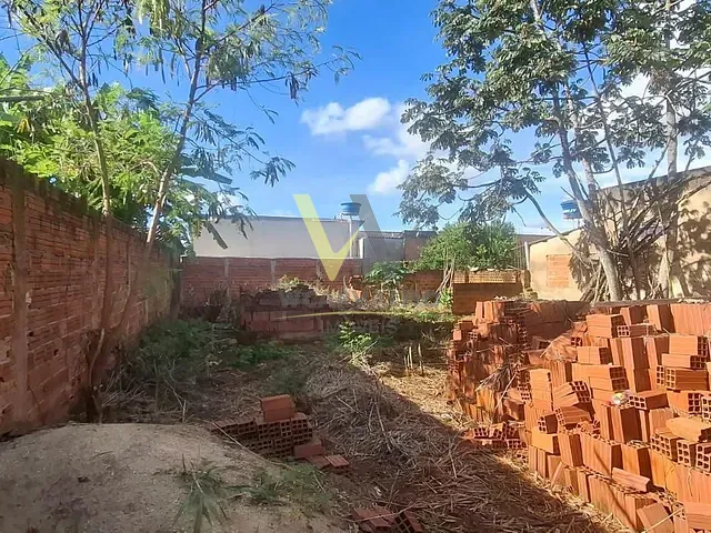 Terreno com 300m², à venda, no bairro Pirineus em Anápolis