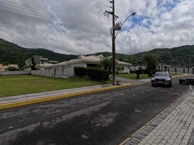 Terreno com 1200m², à venda, no bairro Casa Branca em Itapema