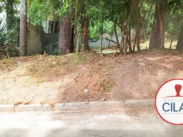 Terreno com 493m², à venda, no bairro Campo Comprido em Curitiba