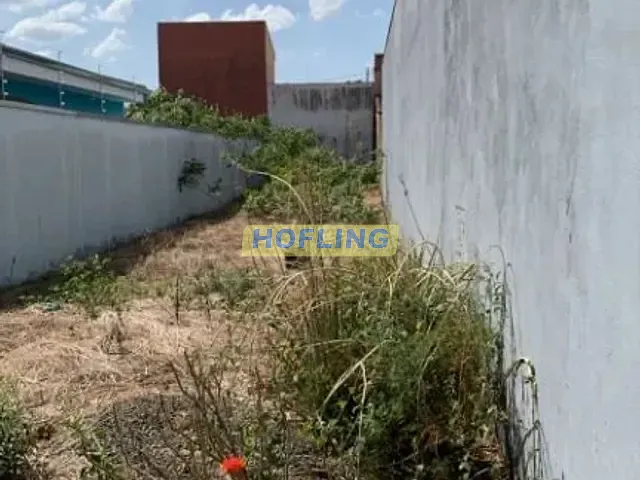 Terreno com 212m², à venda, no bairro Parque Universitário em Rio Claro