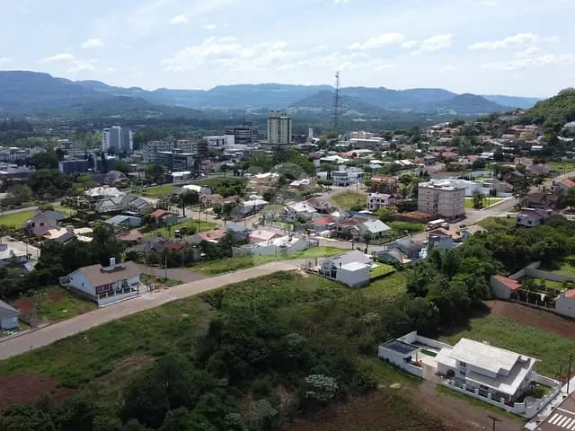 Terreno com 412m², à venda, no bairro Centro Administrativo em Teutônia