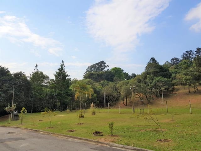 Terreno com 3306m², à venda, no bairro Jardim Mediterrâneo em Cotia