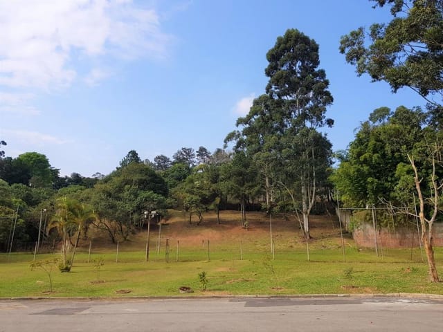 Terreno com 3306m², à venda, no bairro Jardim Mediterrâneo em Cotia
