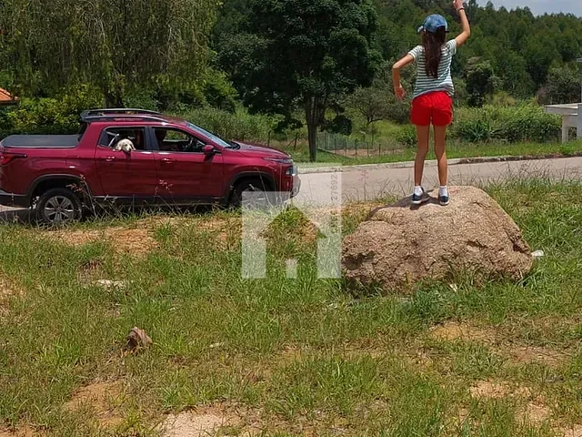 Terreno com 1052m², à venda, no bairro Colinas de Inhandjara em Itupeva