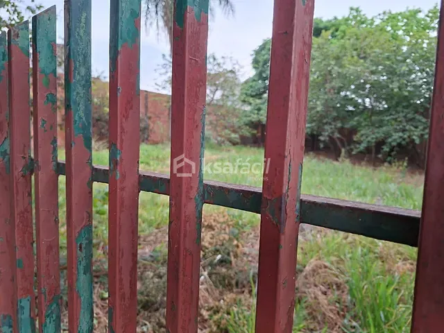 Terreno com 572m², à venda, no bairro Amambaí em Campo Grande