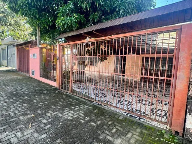 Terreno com 600m², à venda, no bairro Maria Goretti em Chapecó