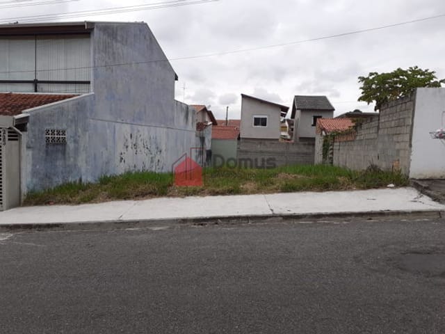 Terreno com 250m², à venda, no bairro Residencial Mombaça em Pindamonhangaba