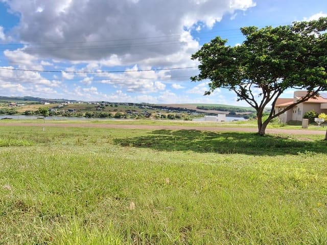 Terreno com 1546m², à venda, no bairro Ecovillas do Lago em Sertanópolis