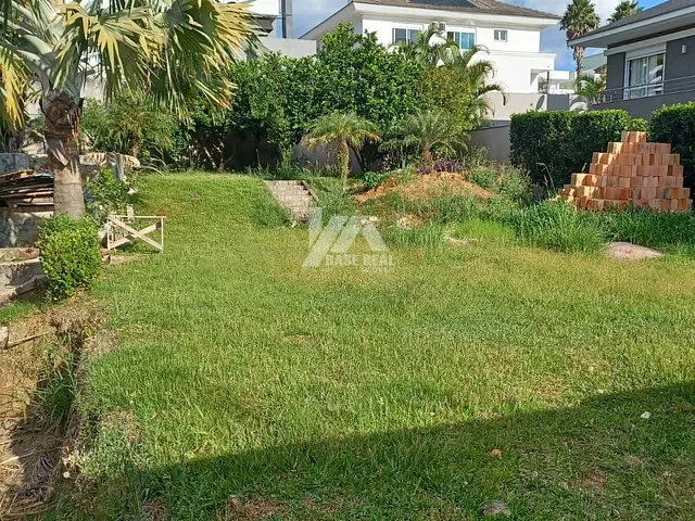 Terreno com 517m², à venda, no bairro Orfãs em Ponta Grossa