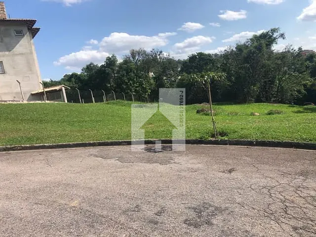 Terreno com 838m², à venda, no bairro Medeiros em Jundiaí