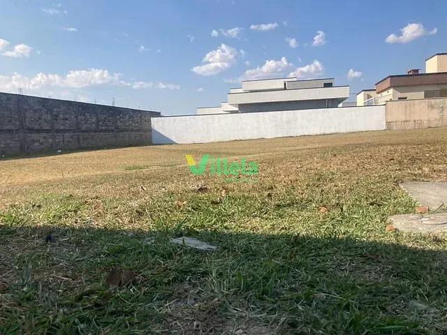 Terreno com 537m², à venda, no bairro Bairro do Grama em Caçapava