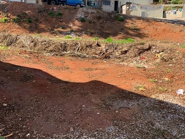 Terreno com 565m², à venda, no bairro Morbidelli em Extrema