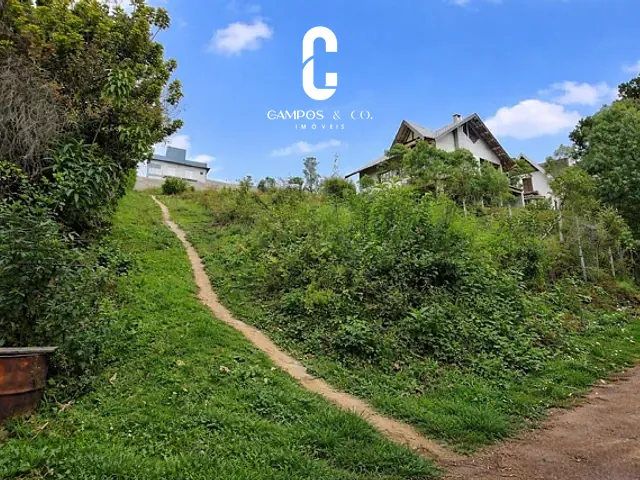 Terreno com 1009m², à venda, no bairro Vila Natal em Campos do Jordão