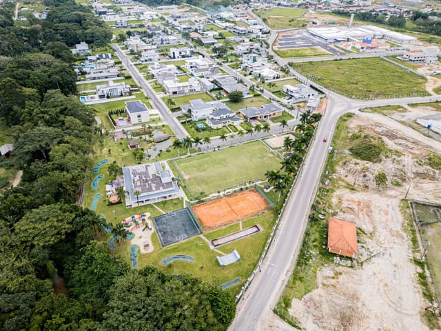 Terreno com 2278m², à venda, no bairro Casa Branca em Itapema