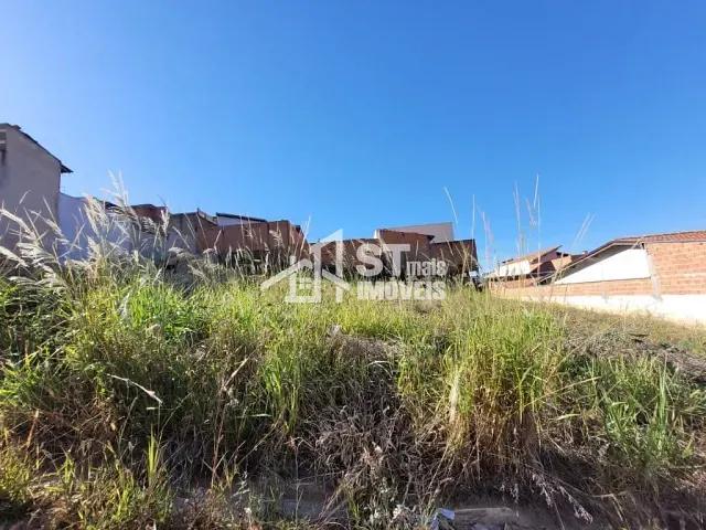 Terreno com 160m², à venda, no bairro David de Paula em Andradas