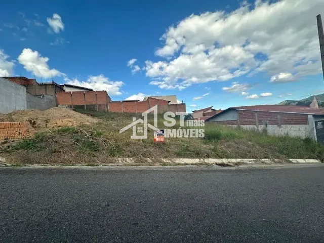 Terreno com 160m², à venda, no bairro David de Paula em Andradas