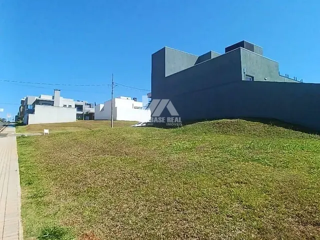 Terreno com 230m², à venda, no bairro Contorno em Ponta Grossa