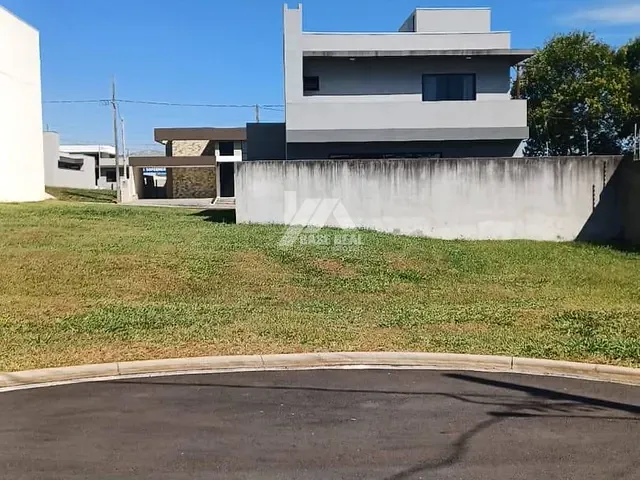 Terreno com 263m², à venda, no bairro Contorno em Ponta Grossa