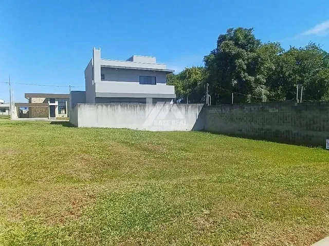 Terreno com 263m², à venda, no bairro Contorno em Ponta Grossa
