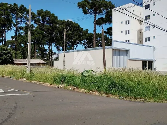 Terreno com 462m², à venda, no bairro Orfãs em Ponta Grossa