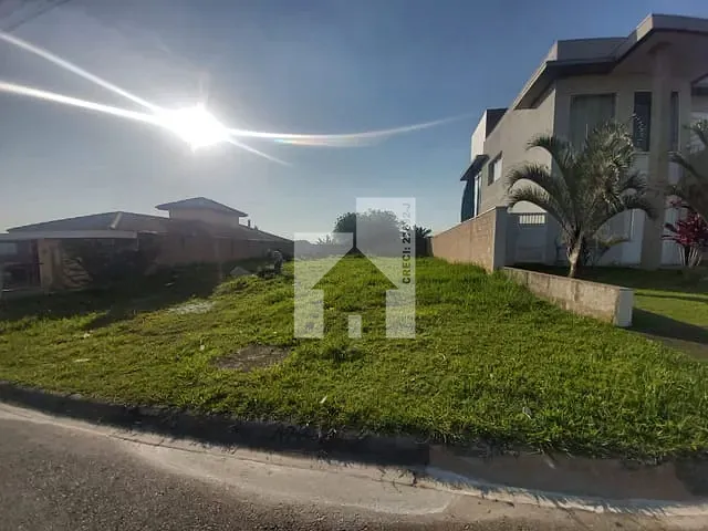 Terreno com 597m², à venda, no bairro Loteamento Vale Azul I em Jundiaí