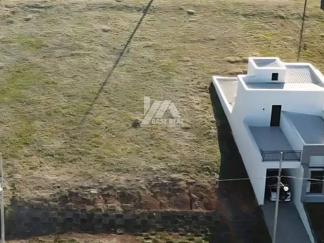 Terreno com 200m², à venda, no bairro Contorno em Ponta Grossa