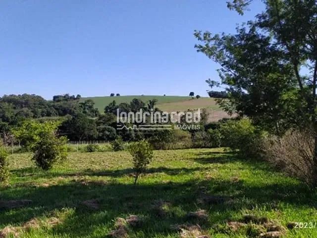 Terreno com 2474m², à venda, no bairro Estância Cabral em Cambé