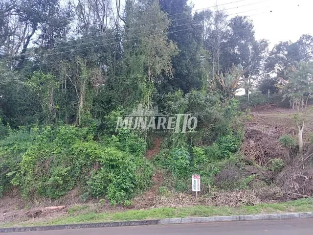 Terreno com 450m², à venda, no bairro Industriários em Concórdia