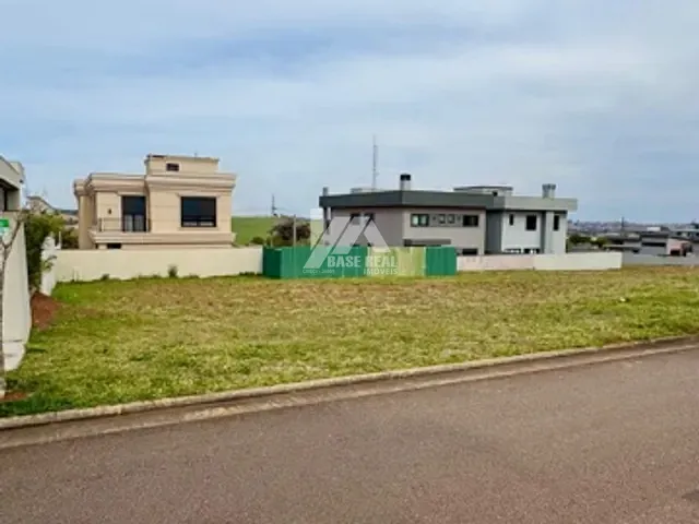 Terreno com 303m², à venda, no bairro Jardim Carvalho em Ponta Grossa