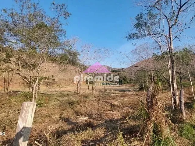 Terreno com 360000m², à venda, no bairro São Benedito em Monteiro Lobato