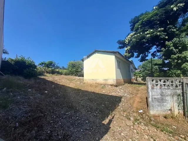 Terreno com 483m², à venda, no bairro Chapada em Ponta Grossa