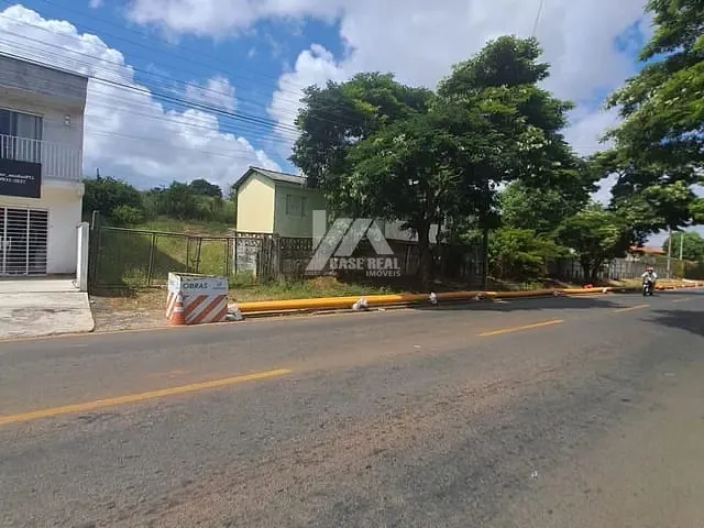 Terreno com 483m², à venda, no bairro Chapada em Ponta Grossa