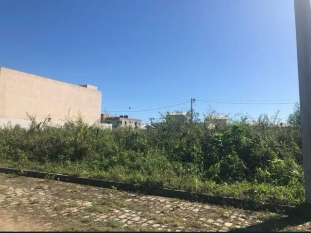 Terreno com 140m², à venda, no bairro Alphaville 3 em Campos dos Goytacazes