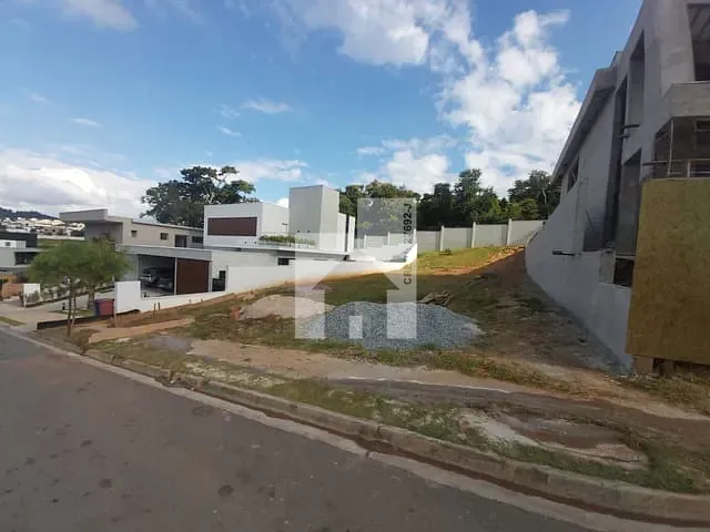 Terreno com 600m², à venda, no bairro Jardim das Samambaias em Jundiaí