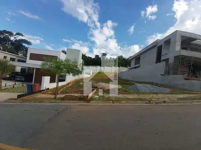 Terreno com 600m², à venda, no bairro Jardim das Samambaias em Jundiaí