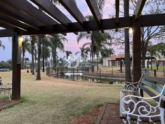 Terreno com 458m², à venda, no bairro Recreio dos Bandeirantes em Uberaba