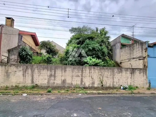 Terreno com 658m², à venda, no bairro Centro em Ponta Grossa