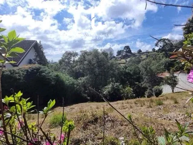 Terreno com 1392m², à venda, no bairro Manancial em Campos do Jordão