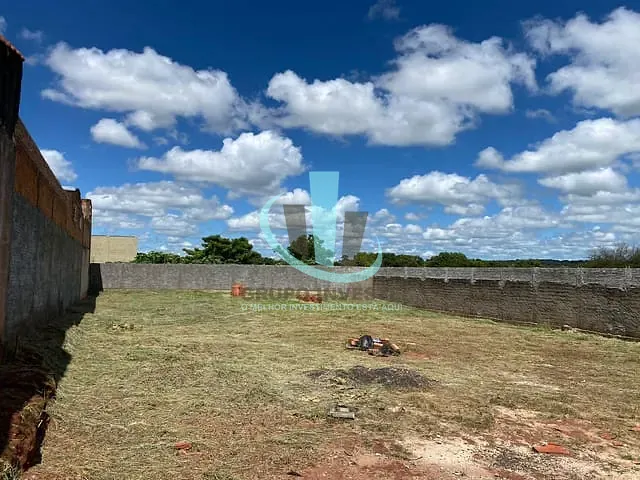 Terreno com 231m², à venda, no bairro Jardim Roberto Selmi Dei em Araraquara