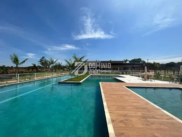 Terreno com 394m², à venda, no bairro Recreio dos Bandeirantes em Uberaba