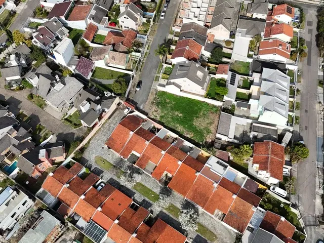 Terreno à venda, no bairro Santa Felicidade em Curitiba