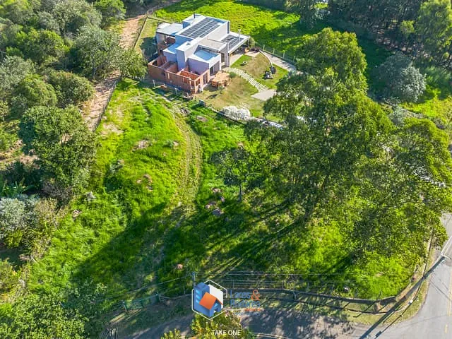 Terreno com 2280m² 1 quarto e 1 banheiro, à venda, no bairro Caixa D´Água em Vinhedo