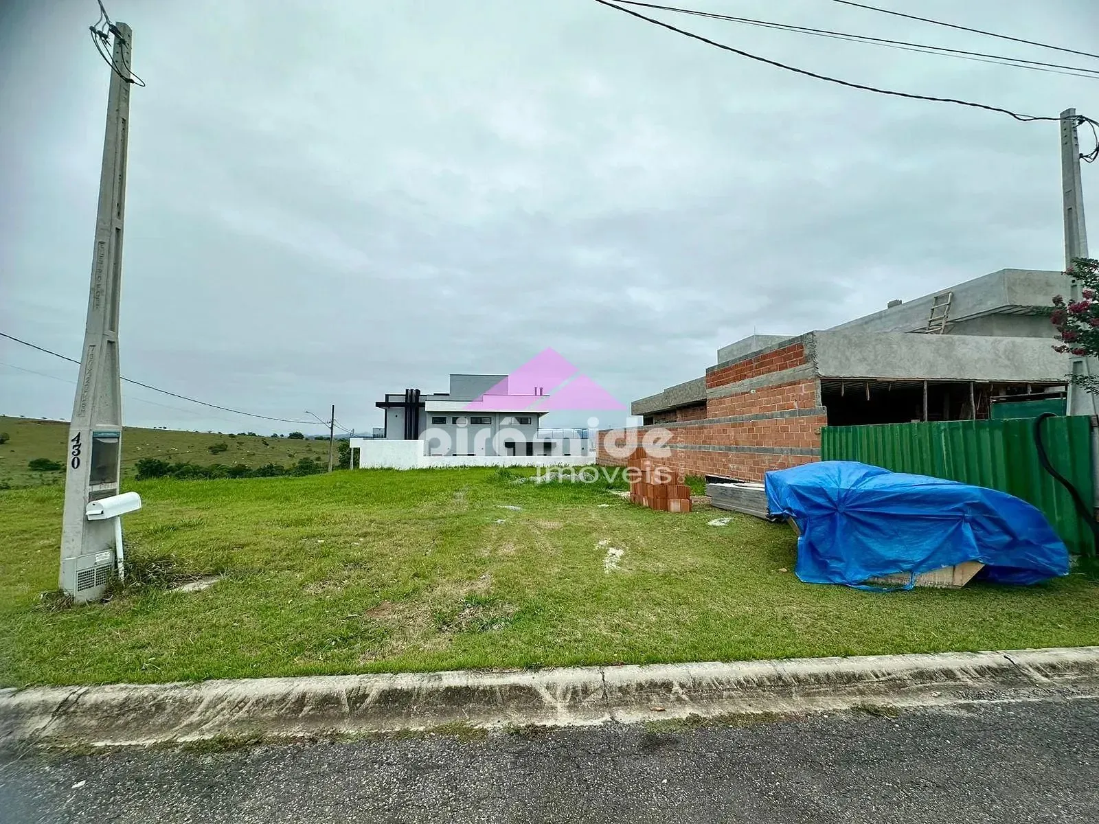 Terreno, 377 m² - Foto 1