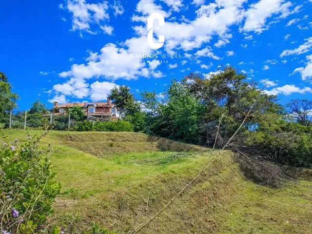 Terreno com 1000m², à venda, no bairro Vila Natal em Campos do Jordão
