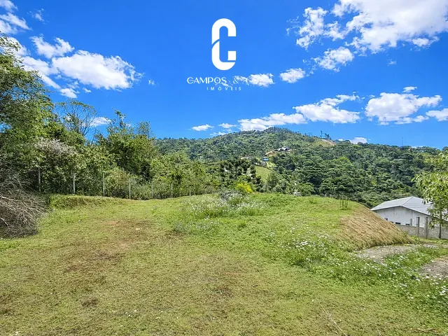 Terreno com 1000m², à venda, no bairro Vila Natal em Campos do Jordão