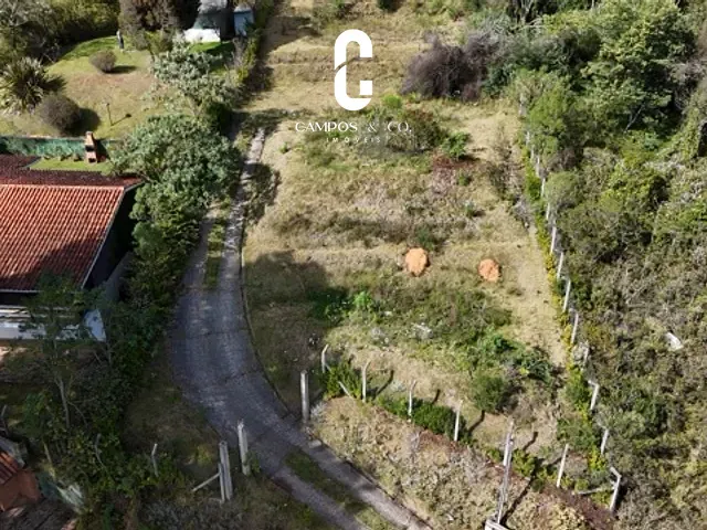 Terreno com 1000m², à venda, no bairro Vila Natal em Campos do Jordão